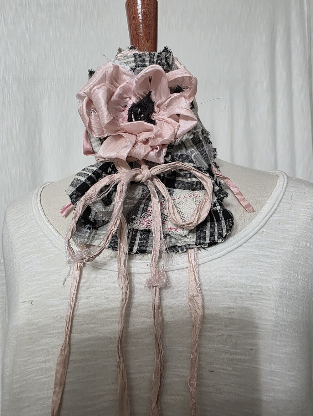 JABOT🩷MOSSIE ANNA ARTISAN DESIGN 🩷 NWT - Picture 5 of 15
